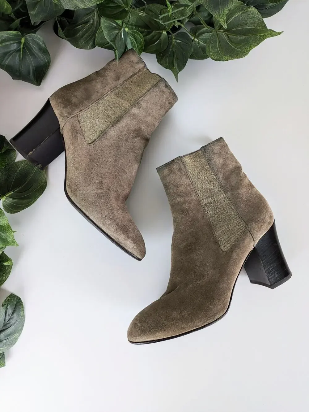 Aquatalia Boots Frida Ankle Boots Suede Chelsea Taupe Ban Block Heel Size 8